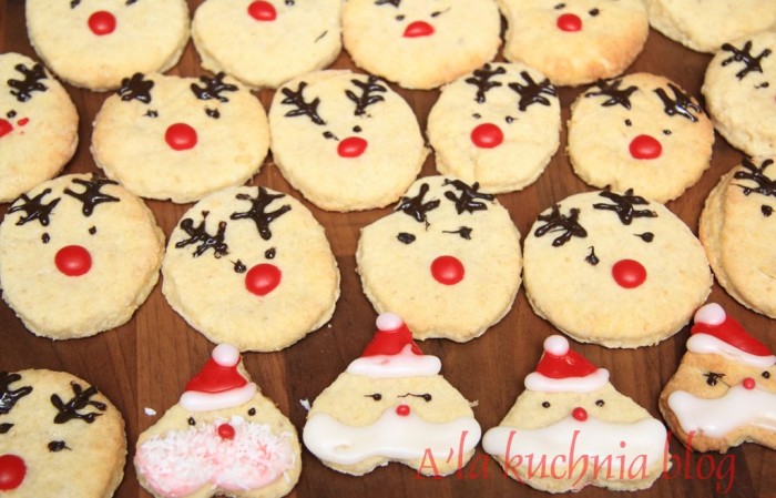 ciasteczka owsiano ananasowe świątecznie z ananasem kruche owsiane mikołaje mikołajki renifery reniferki 