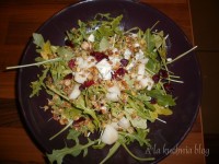 sałatka rukola żurawina gruszka ser pleśniowy suszona vinegret