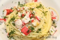 makaron smazone surimi paluszki karbowe czosnek szybki obiad prosty kolacja na ciepło spaghetti len olej tłoczony na zimno kujawski