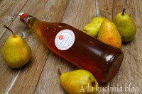 nalewka gruszkowa gruszk&oacute;wka z cynamonem  goździkami