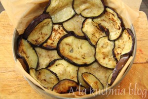 spaghetti sycylijskie makaron bakłażan mielone cynamon oberżyna danie sycące zapiekane zapiekanka