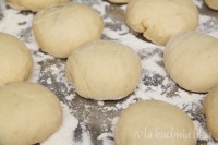 paczek pączki pączuszki drożdżowe nadziewane dzika róża